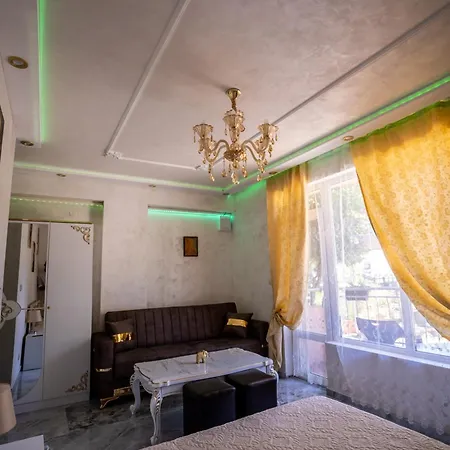 アパート Ar Luxury