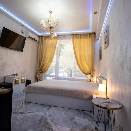 Ar Luxury *