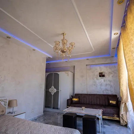 Ar Luxury Apartment