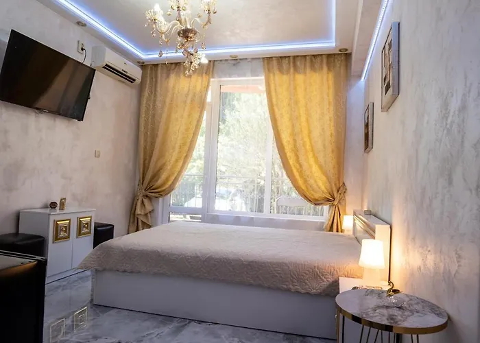 Ar Luxury *